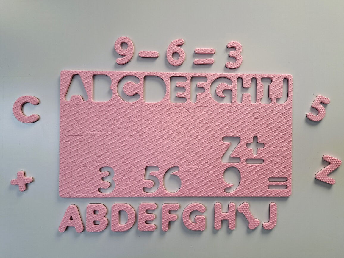 Alphabet + chiffres magnétiques en mousse