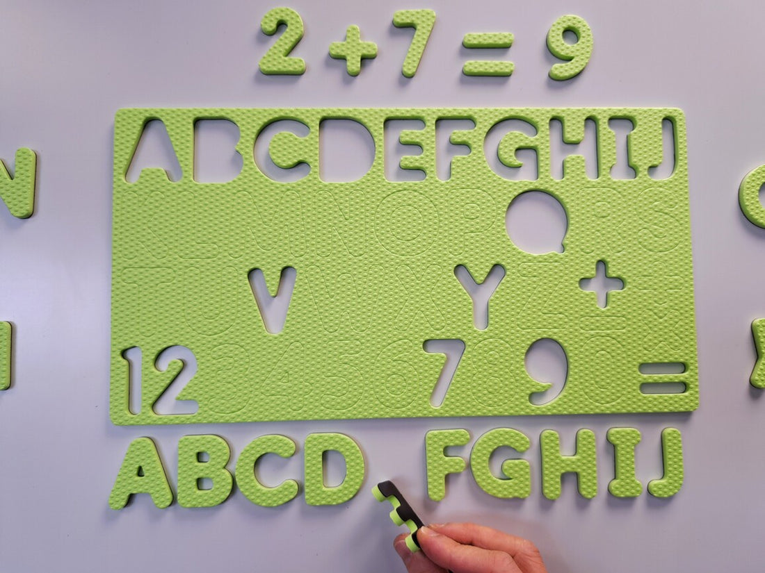 Alphabet + chiffres magnétiques en mousse