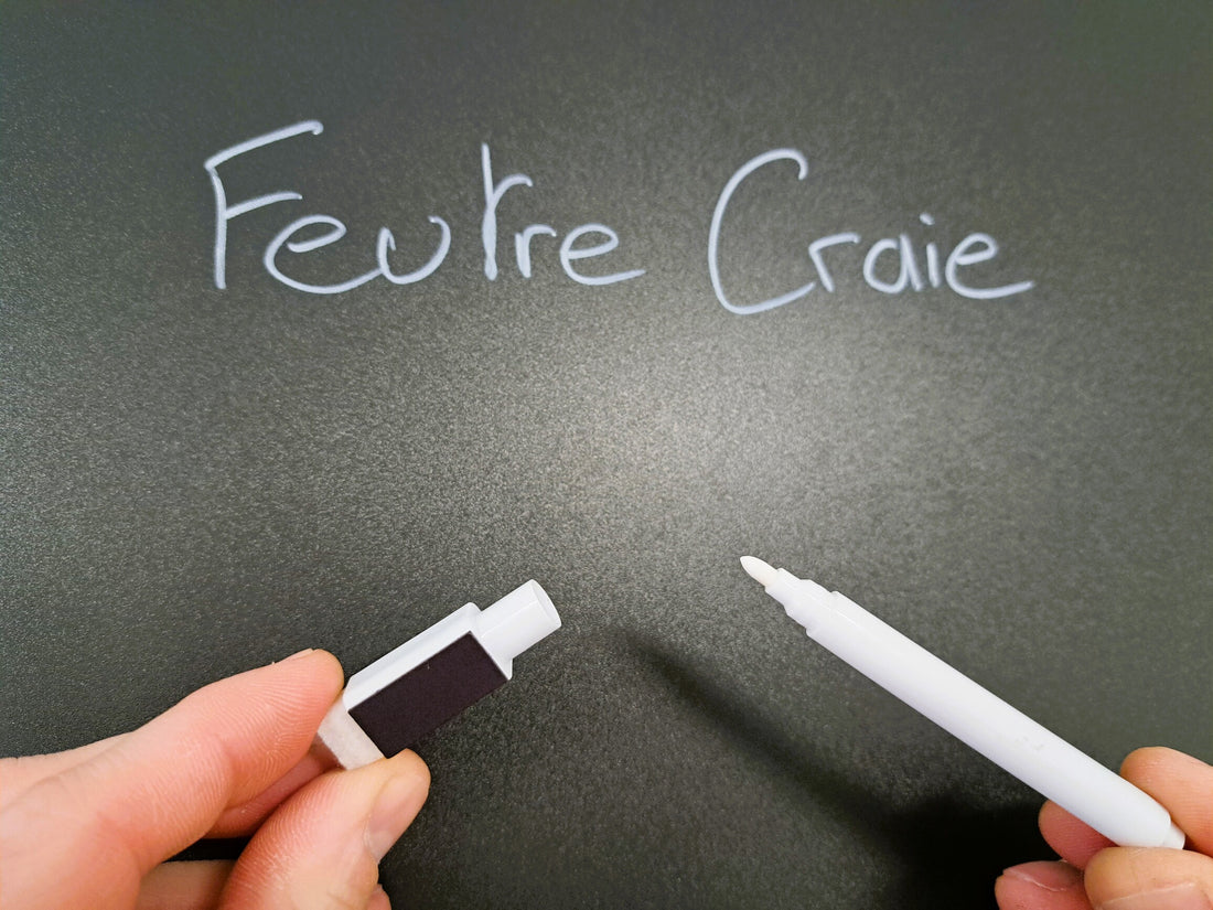 Mini feutre blanc effaçable avec bouchon effaceur magnétique