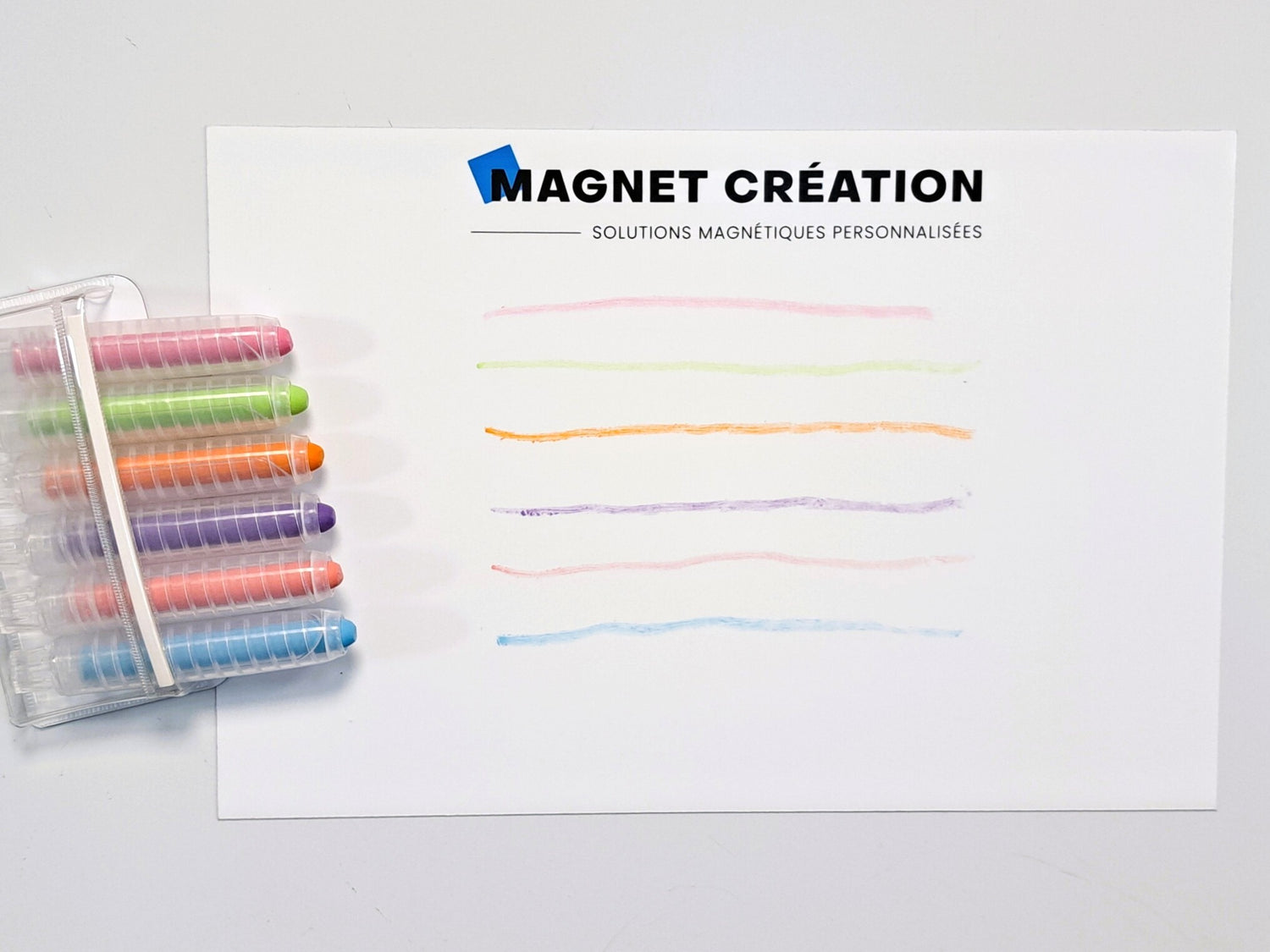 Lot de 6 craies rétractables avec pochette magnétique