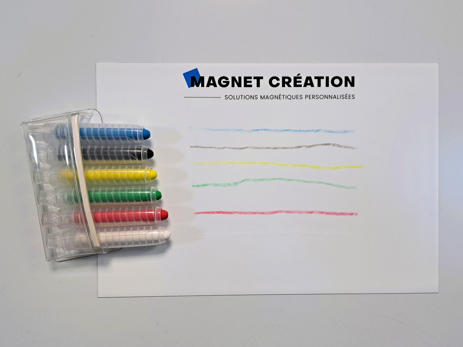 Lot de 6 craies rétractables avec pochette magnétique