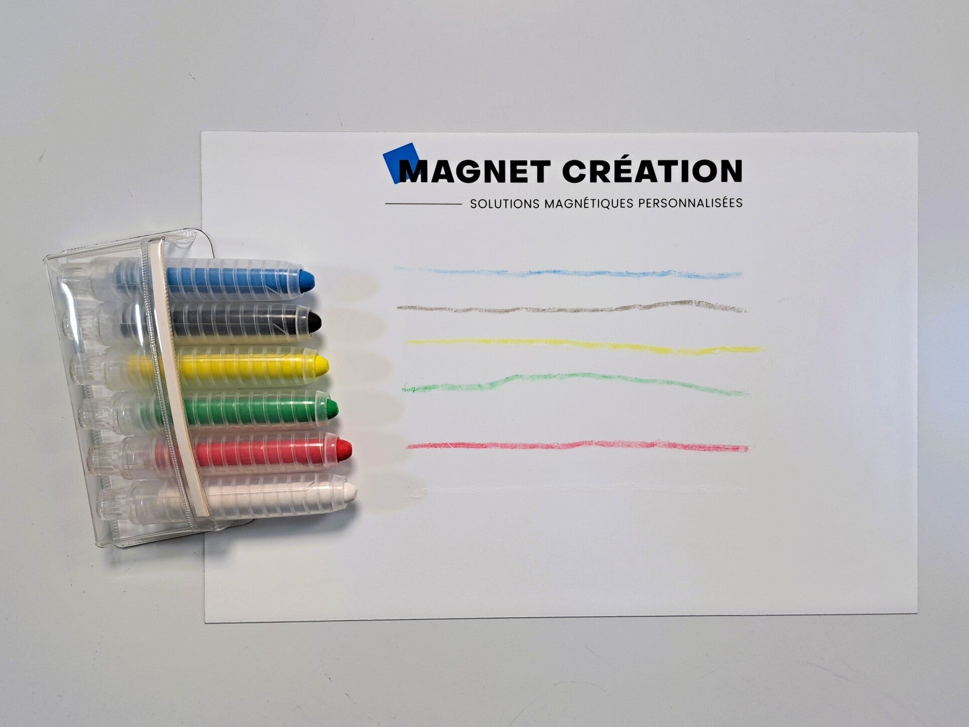 Lot de 6 craies rétractables avec pochette magnétique